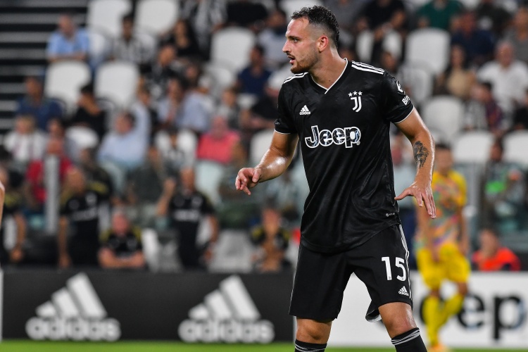 亚博体育平台-加蒂打趣：我以前踢中场一年能进15到20个球，改踢前锋没准真能行